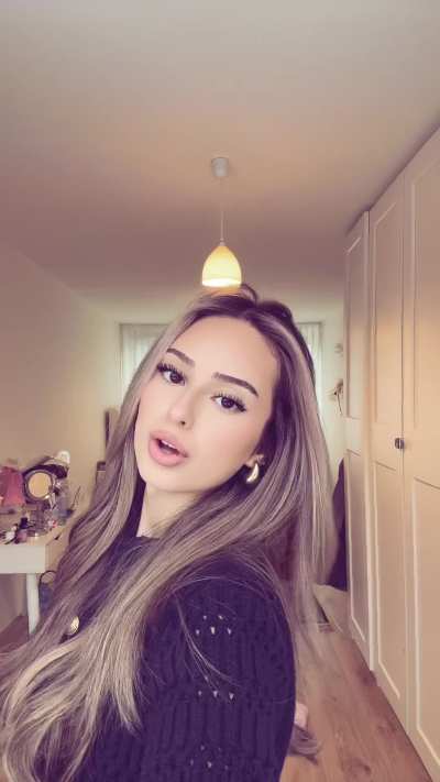 Stunning Afghani Nila 😍