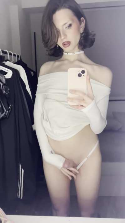 Say yes and I'll send you 20 hot nudes