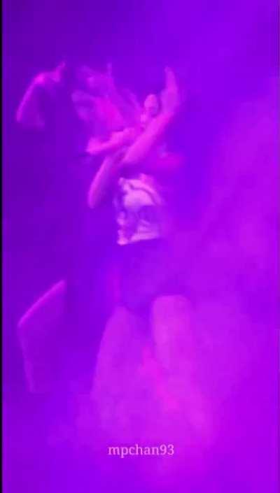 Ok baby work that ass out 🥵🥵🥵