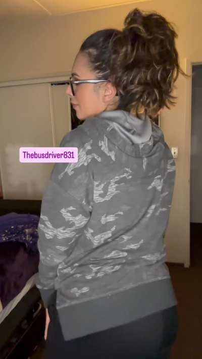 That sounded like a fat duck 🦆 lol hit me up for my fart menu 💗 telegram:thebusdriver831