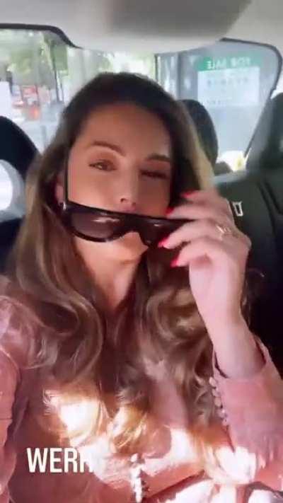 Off to work, looking gorgeous!!