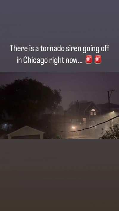 Tornado siren Lincoln square 10:50 pm