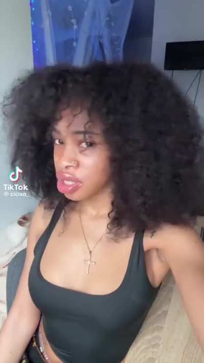 Best lips I’ve seen on TikTok 🫦