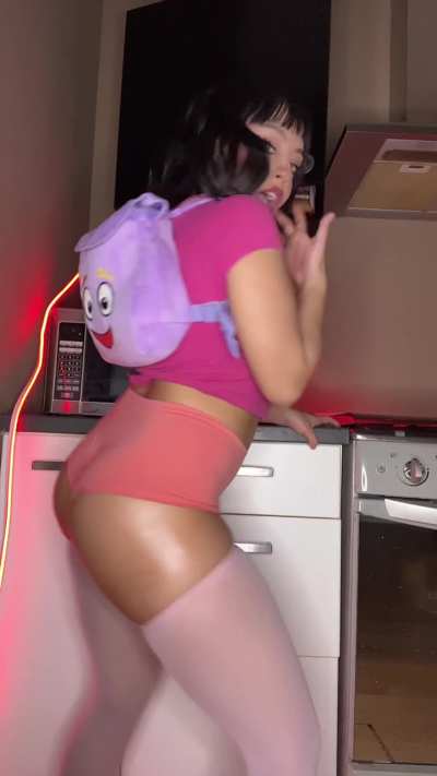 Dora the explorer by girlasenet