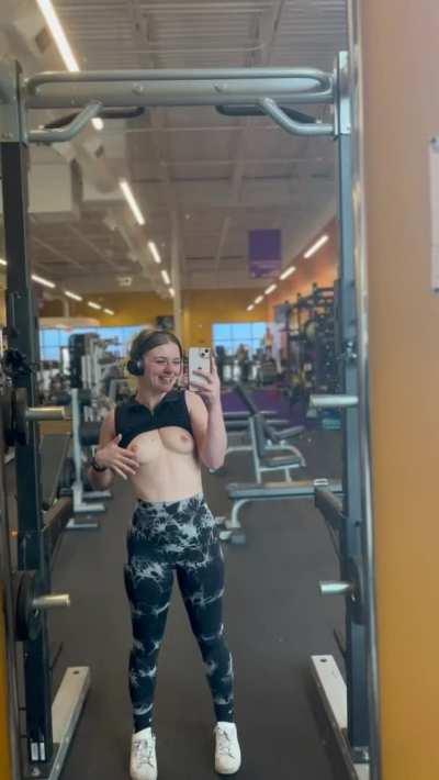 Giving the gym boys some extra motivation