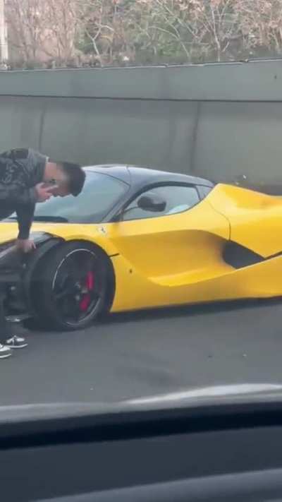 LaFerrari crashed in China