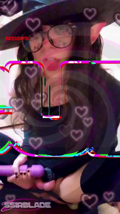 just a dorky femboy cumming really hard in his cage ;3