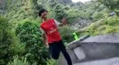 WCGW He was an expert in kung fu.