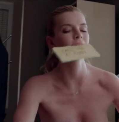 Betty Gilpin
