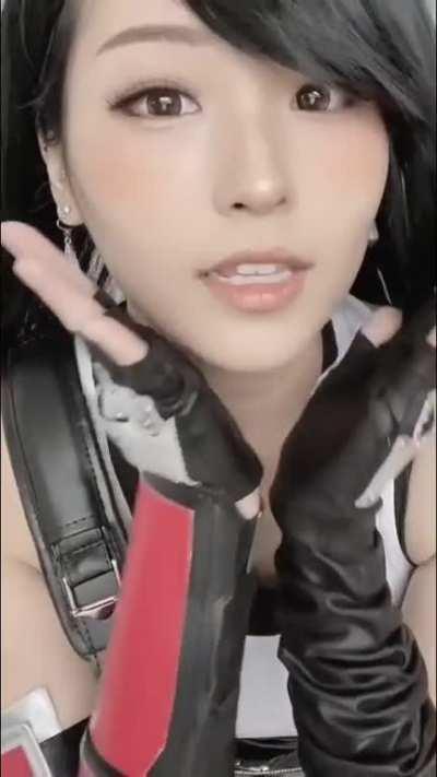 Hyoon Tifa Cosplay TikTok