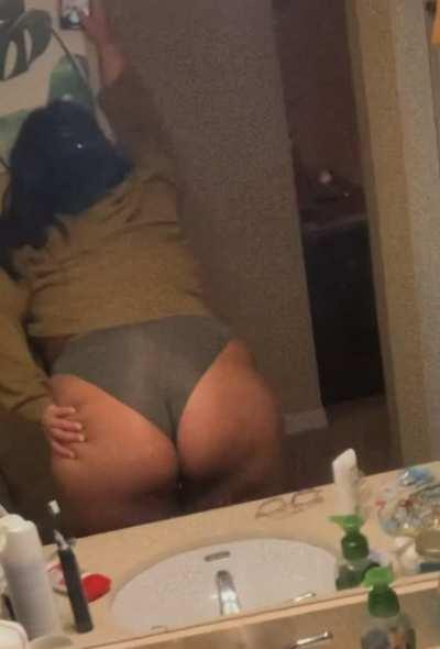 come bend me over, daddy? 🥰