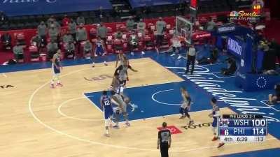 [Highlight] Seth Curry drops Hachimura for his 28th point