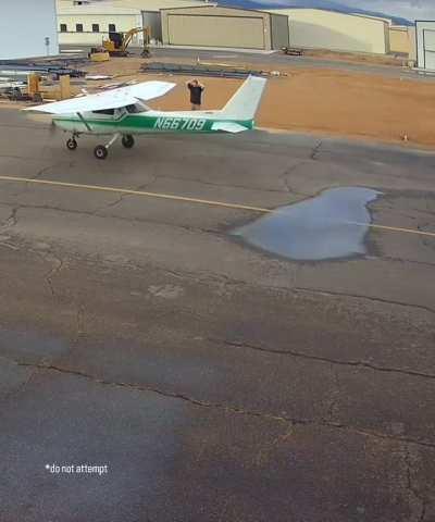 This is how you pop the clutch on a Cezzi