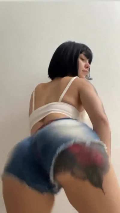 @perllasiqueira o sorriso da safada