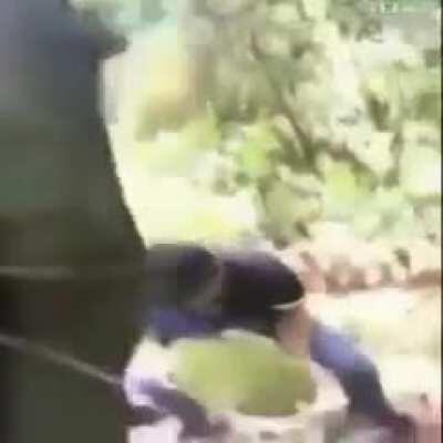 Nada como um clássico meme de brasileiro se ferrando kkkkkkkkkkkkk