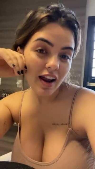 Sunaika Bruna (MILF)