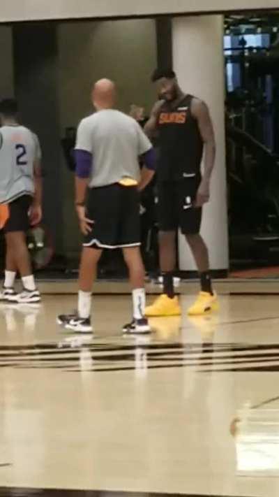 [Highlight] Words being exchanged between Deandre Ayton and head coach Monty Williams during Suns' practice