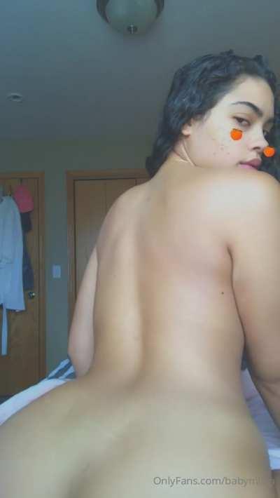 She’s So Pretty 😩😍😍 Message Me For Her O/Fans 📁🔗🤑