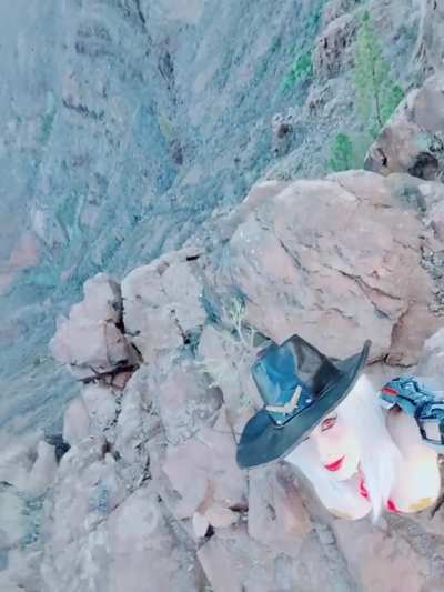 Clifftop cosplay by Mikomi Hokina