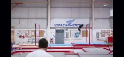 Рекорд. 5.87м