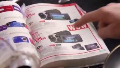 What's Gordon Ramsay doin?!! .... Wait .. holup!