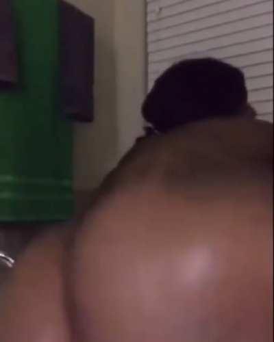 She was dead getting off to the sounds of her buck naked wagon clappin the water