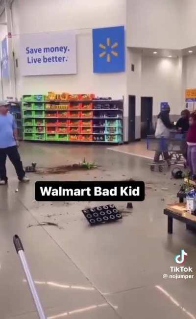 The way my mom would of teleported behind me I would of been in my casket the next day💀😭