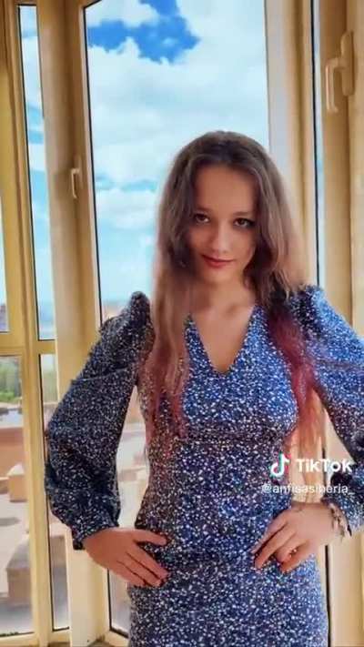 Anfisa Grad Dress Dance