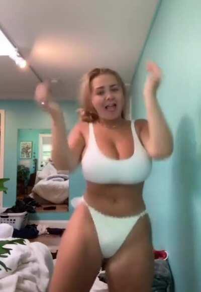 I can't get enough of this thick blonde