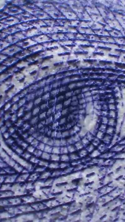 Zooming into 20 Swedish kroner