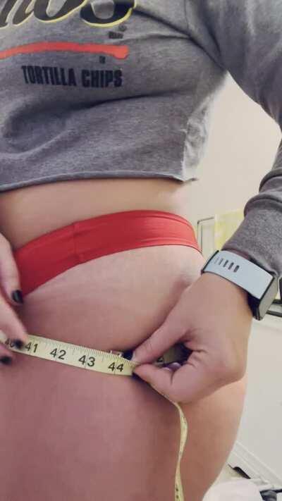 Alright guys. I measured.