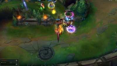 How to kite with Kalista 101, I know she's one of the weakest ADC's but this moment got me from Silver to Gold