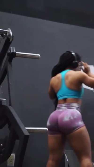 Latiaperez (@latiaperez)