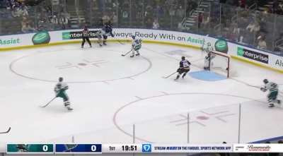 Askarov pranks his team