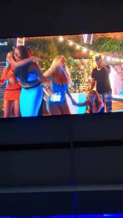 Lmao Catherine has the best reactions omg ð¤£