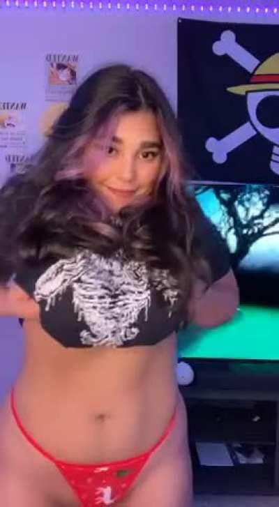 Would you enjoy eating my pussy before we fuck?