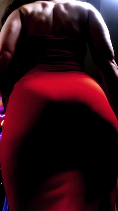 my muscular walk at my peak bulk lol