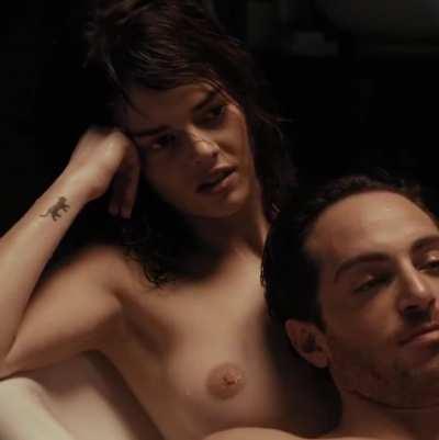 Samara Weaving , Last Moment of Clarity