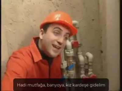 Fırat gri boru reklamı ama sözleri 3 kere Google Çeviri'den geçirdim