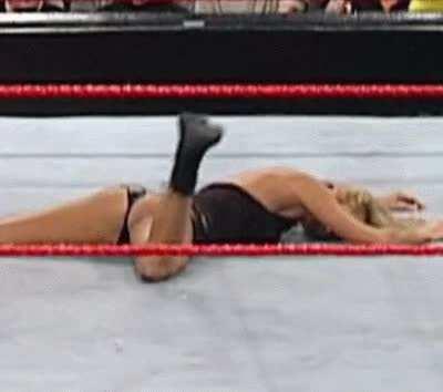 Stacy's helpless body collapses after getting the widows peak. So hot and useless.😍🤯