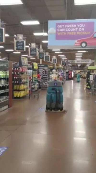 Mas fácil trabalhar do que bate em otaku fedido