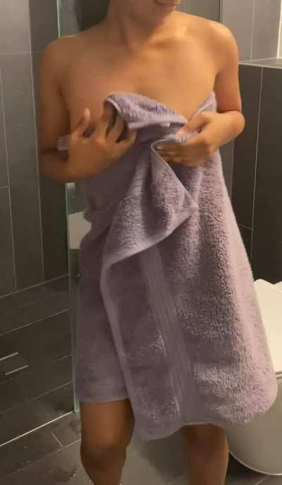 Would you fuck me if I do this in front of you? [f] 🤤