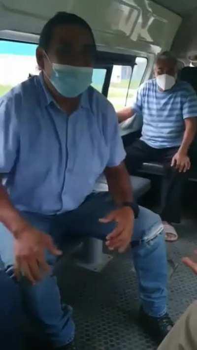 Cuando te encuentras a tu marido en la combi, pero vas con tu novio