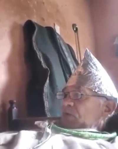 FIZ UMA PROMESSA PARA MIM MESMO, NUNCA MAIS COMER TORRESMO. ALGUEM ME DISSE OUTRO DIA QUE PARA SENTIR SATISFAÇÃO E ALEGRIA É NECESSARIO SER CARIDOSO. ME DA UM REAAAAAAAAAAAAL ME DA UM REAL AÍ, OU. CAVALIRIRURIURU. O QUE FAZER SE NÃO FAZER E ACEITAR O TÉDI