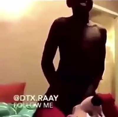 El viejas con mini mause xddddd