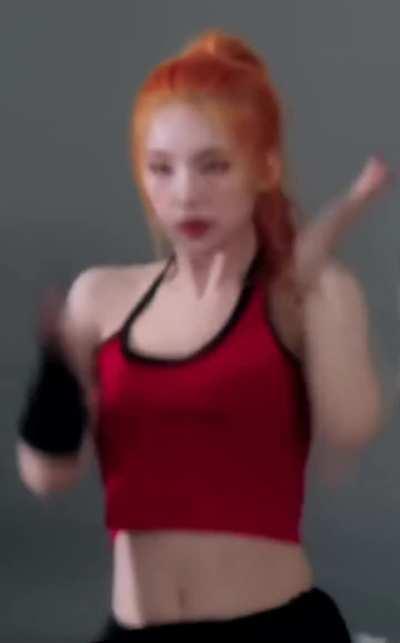 Yeji (Loving ITZY's Braless era🍒💖)