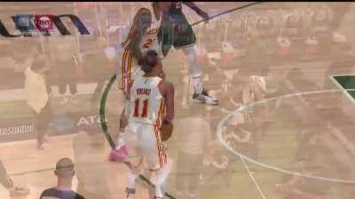 [Highlight] Giannis Does the Trae Shimmy During Timeout