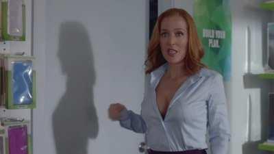 GILLIAN ANDERSON IN X-FILES