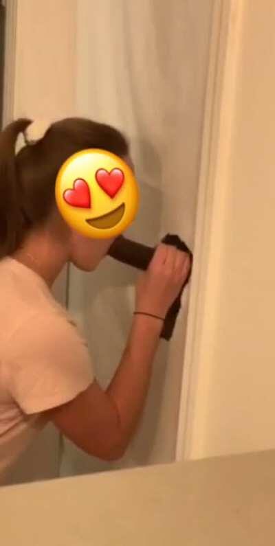 This hotwife draining me through a glory hole