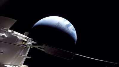 Time lapse of the Orion spacecraft approaching Earth (Credit: NASA Live Footage & @RichySpeedbird on Twitter for the edit)